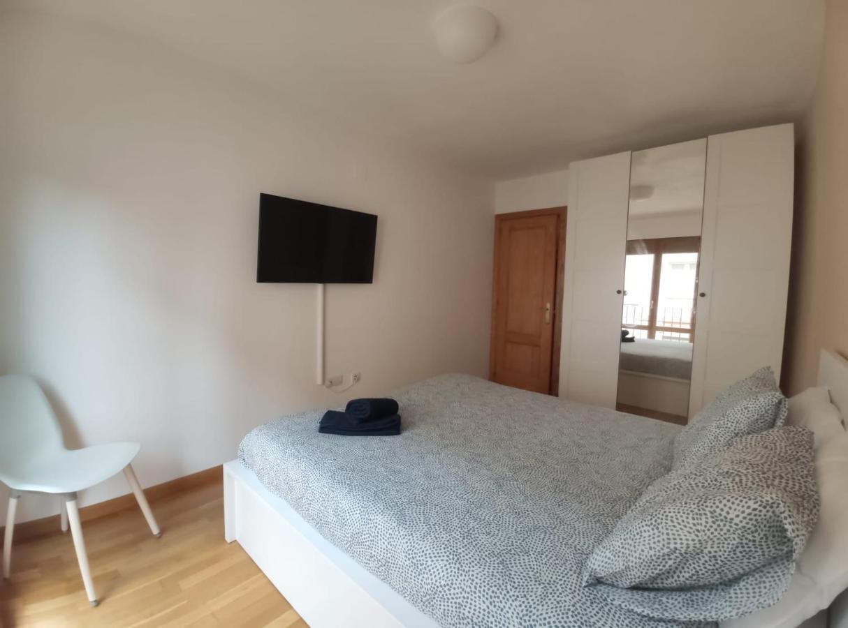 Apartamento Miral21 Jaca Zewnętrze zdjęcie